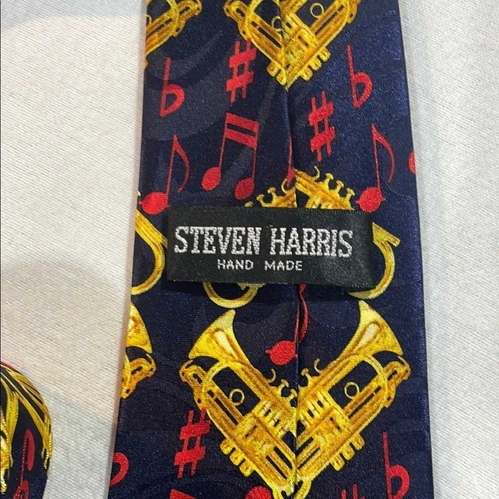 Steven Harris Silk Music Tie,  Gold Clarinet tie